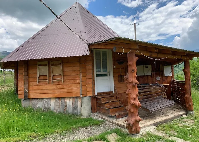 «під горбом»
